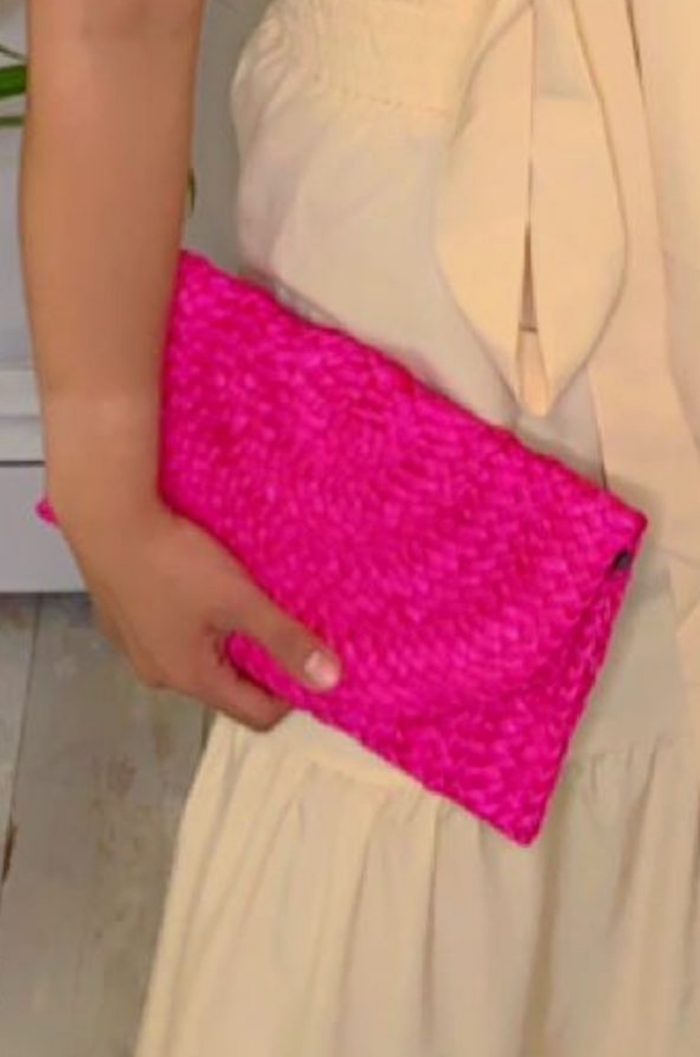 Woven envelope bag